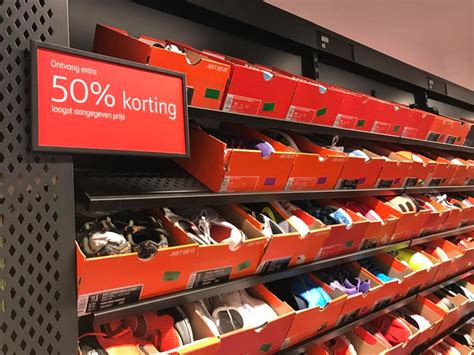 koopzondag nike clear store eindhoven|Nike Winkelcentrum Woensel .